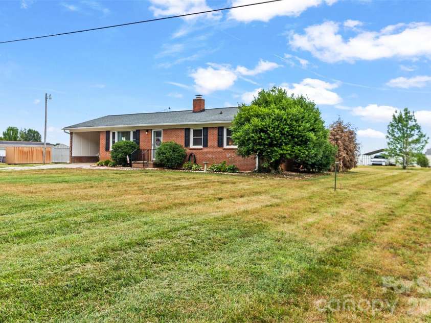 158 Baxter Road, Cherryville, NC 28021.  MLS# CAR4402188, YatesRealty ID 36530. 