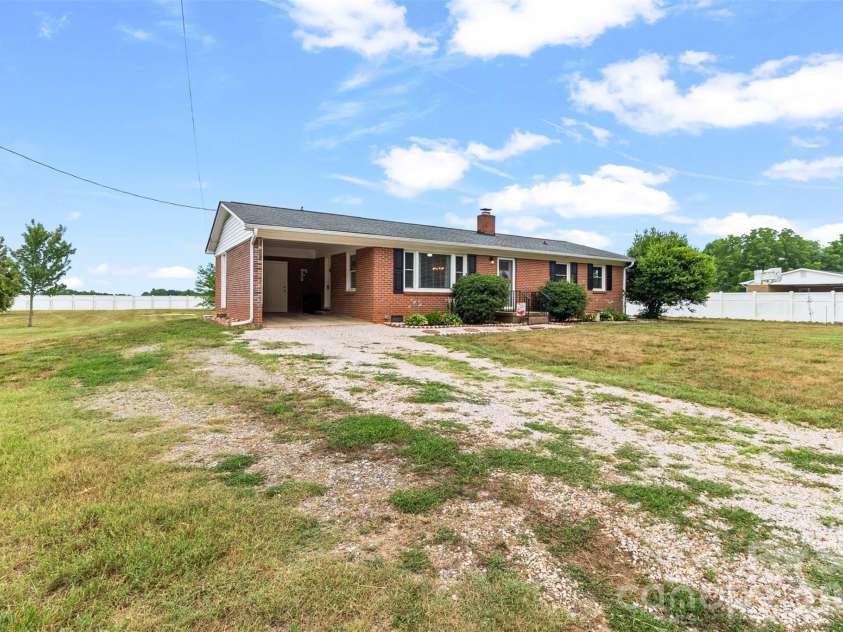 158 Baxter Road, Cherryville, NC 28021.  MLS# CAR4402188, YatesRealty ID 36530. 