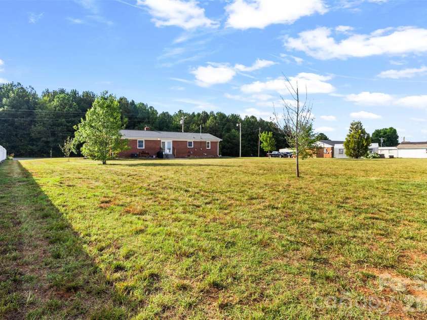 158 Baxter Road, Cherryville, NC 28021.  MLS# CAR4402188, YatesRealty ID 36530. 