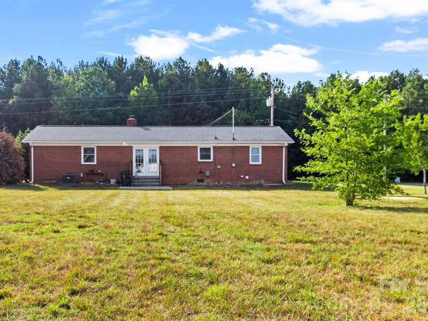158 Baxter Road, Cherryville, NC 28021.  MLS# CAR4402188, YatesRealty ID 36530. 