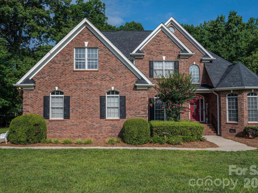 5021 Graystone Estates Drive, Belmont, NC 28012.  MLS# CAR4399399, YatesRealty ID 36531. 