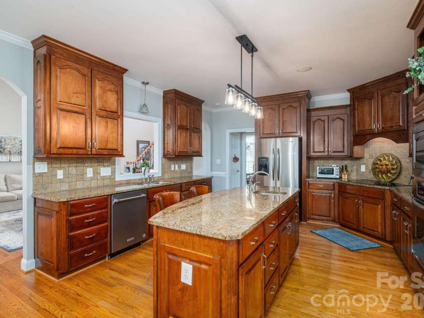 5021 Graystone Estates Drive, Belmont, NC 28012.  MLS# CAR4399399, YatesRealty ID 36531. 