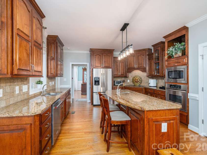 5021 Graystone Estates Drive, Belmont, NC 28012.  MLS# CAR4399399, YatesRealty ID 36531. 