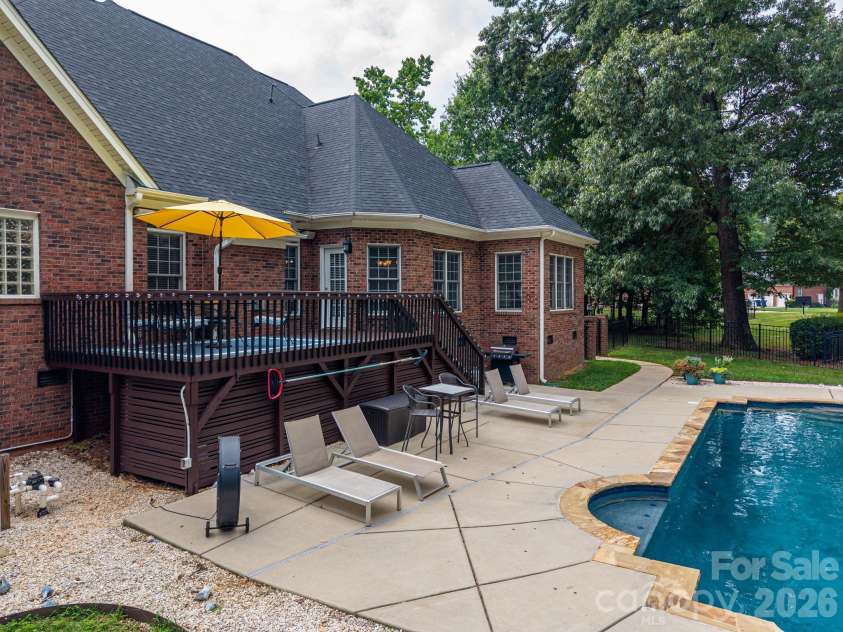 5021 Graystone Estates Drive, Belmont, NC 28012.  MLS# CAR4399399, YatesRealty ID 36531. 