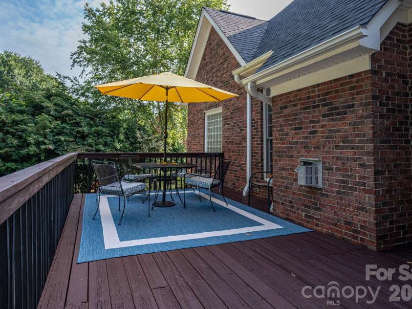 5021 Graystone Estates Drive, Belmont, NC 28012.  MLS# CAR4399399, YatesRealty ID 36531. 