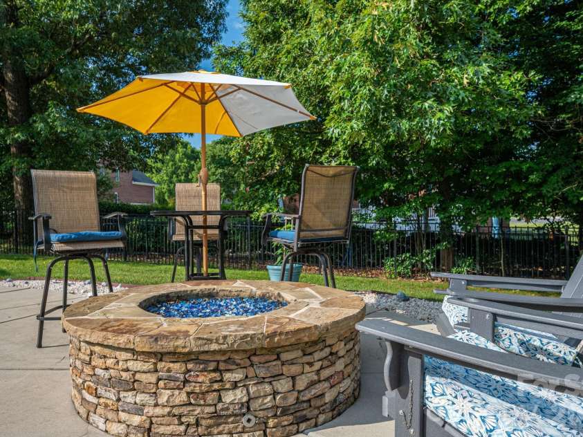 5021 Graystone Estates Drive, Belmont, NC 28012.  MLS# CAR4399399, YatesRealty ID 36531. 