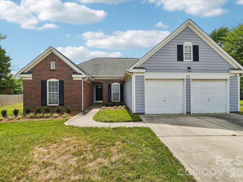 4689 Wycliff Court, Concord, NC 28027.  MLS# CAR4403053, YatesRealty ID 36532. 