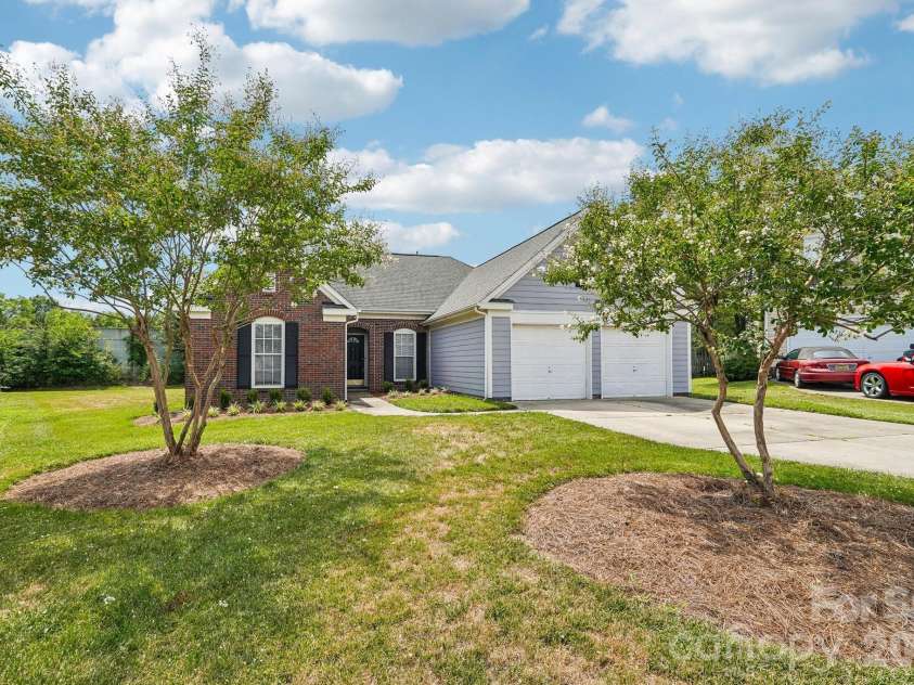 4689 Wycliff Court, Concord, NC 28027.  MLS# CAR4403053, YatesRealty ID 36532. 