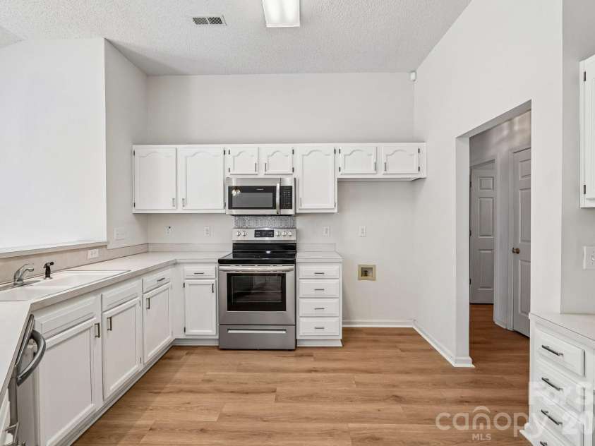 4689 Wycliff Court, Concord, NC 28027.  MLS# CAR4403053, YatesRealty ID 36532. 