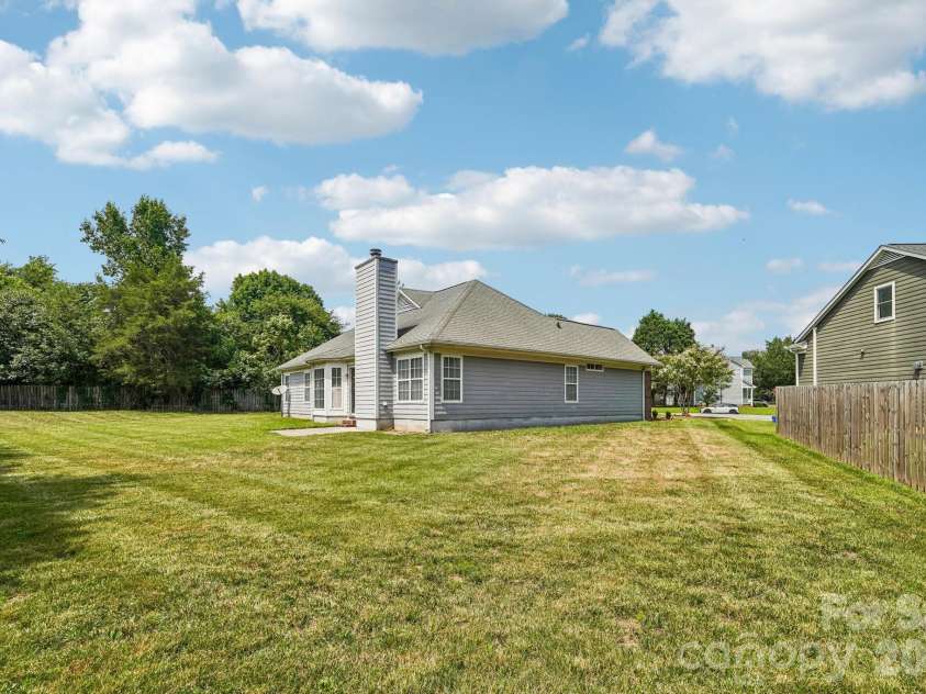 4689 Wycliff Court, Concord, NC 28027.  MLS# CAR4403053, YatesRealty ID 36532. 