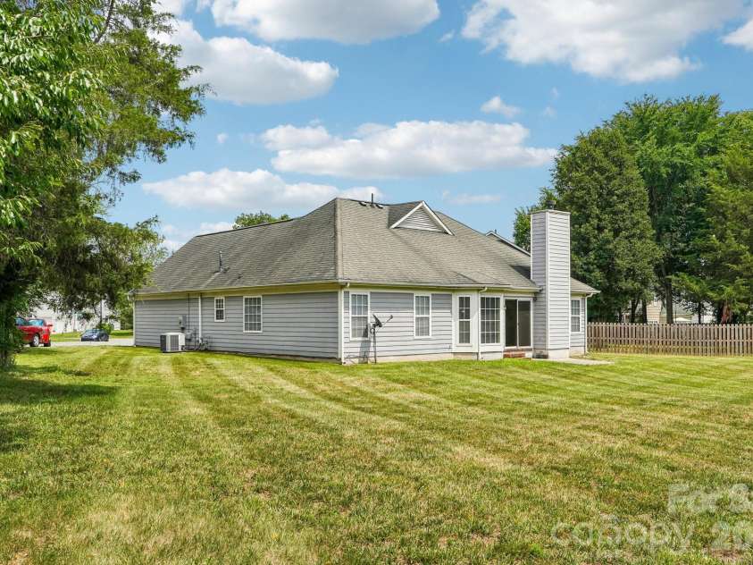 4689 Wycliff Court, Concord, NC 28027.  MLS# CAR4403053, YatesRealty ID 36532. 