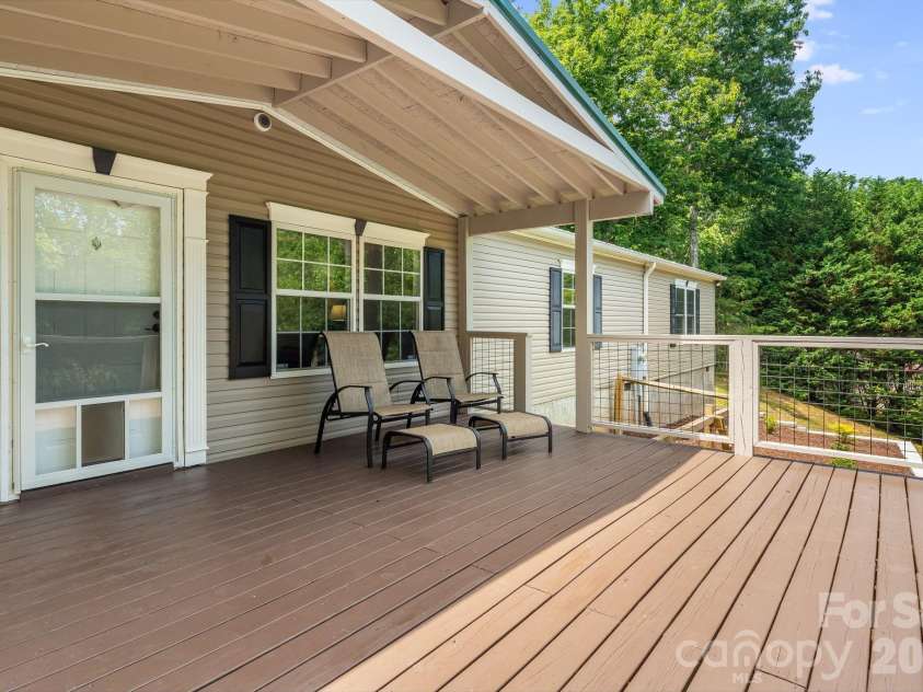 112 Reeves Road, Leicester, NC 28748.  MLS# CAR4392321, YatesRealty ID 36533. 