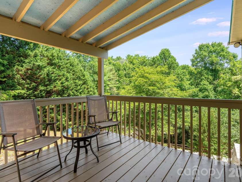 112 Reeves Road, Leicester, NC 28748.  MLS# CAR4392321, YatesRealty ID 36533. 