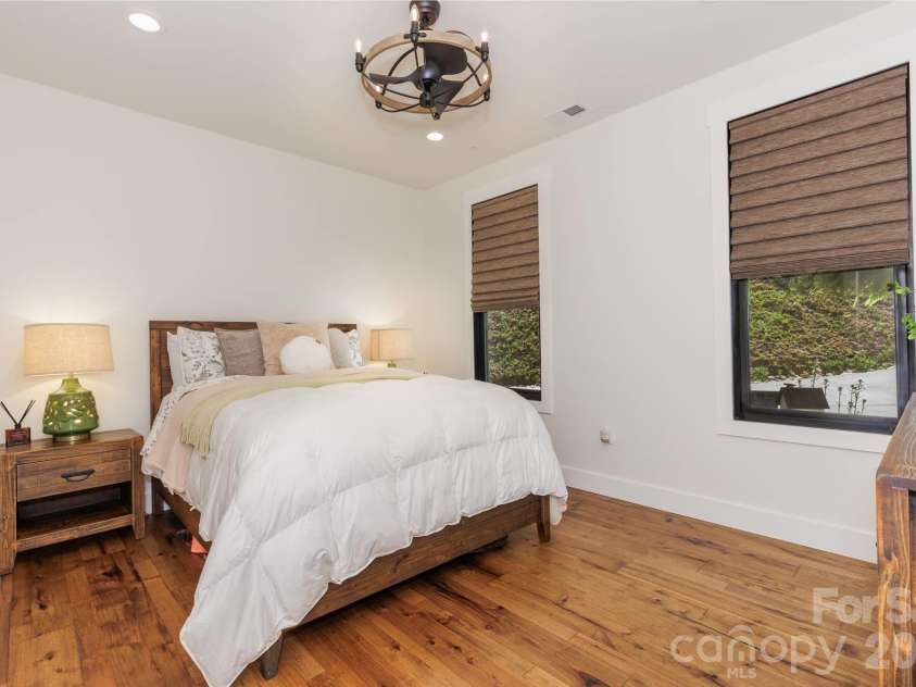 273 Alarka Point, Bryson City, NC 28713.  MLS# CAR4391193, YatesRealty ID 36534. Room 2 on Main Level