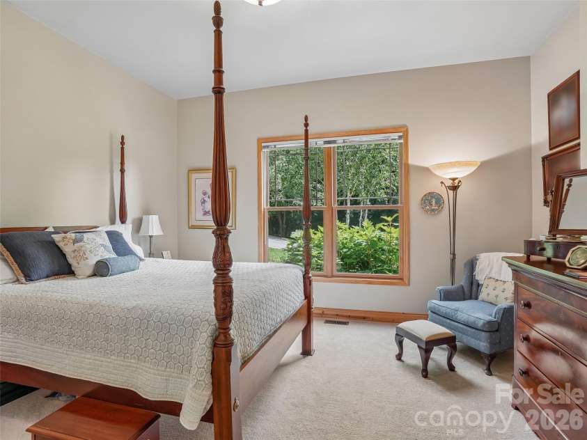 300 Pinnacle Peak Lane, Flat Rock, NC 28731.  MLS# CAR4401014, YatesRealty ID 36535. 