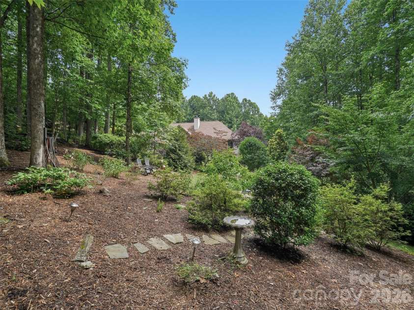 300 Pinnacle Peak Lane, Flat Rock, NC 28731.  MLS# CAR4401014, YatesRealty ID 36535. 