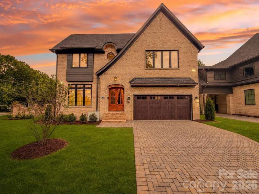 4828 Walker Road, Charlotte, NC 28211.  MLS# CAR4402962, YatesRealty ID 36538. 