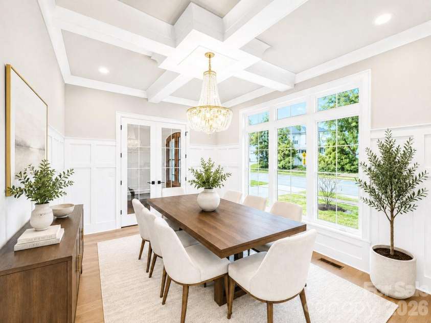 4828 Walker Road, Charlotte, NC 28211.  MLS# CAR4402962, YatesRealty ID 36538. 