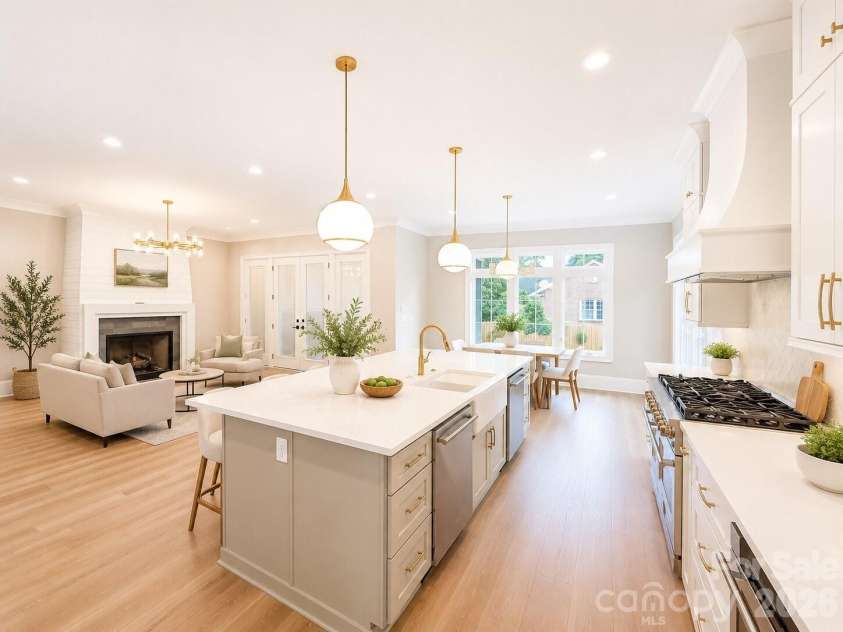 4828 Walker Road, Charlotte, NC 28211.  MLS# CAR4402962, YatesRealty ID 36538. 