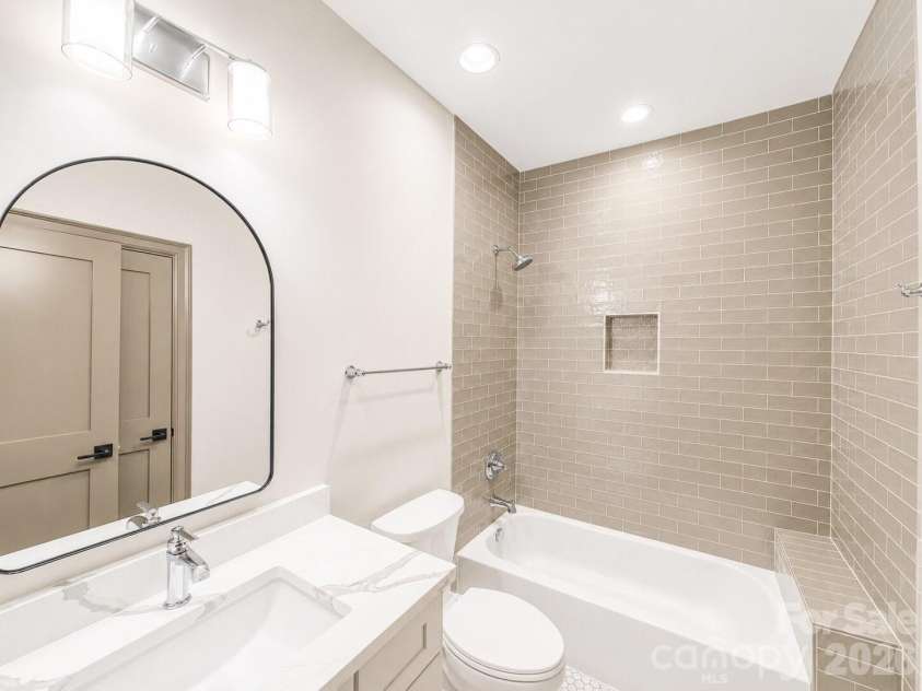 4828 Walker Road, Charlotte, NC 28211.  MLS# CAR4402962, YatesRealty ID 36538. 