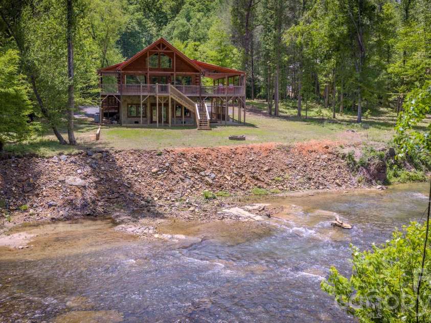371 Redbird Drive, Lake Lure, NC 28746.  MLS# CAR4377100, YatesRealty ID 36539. 