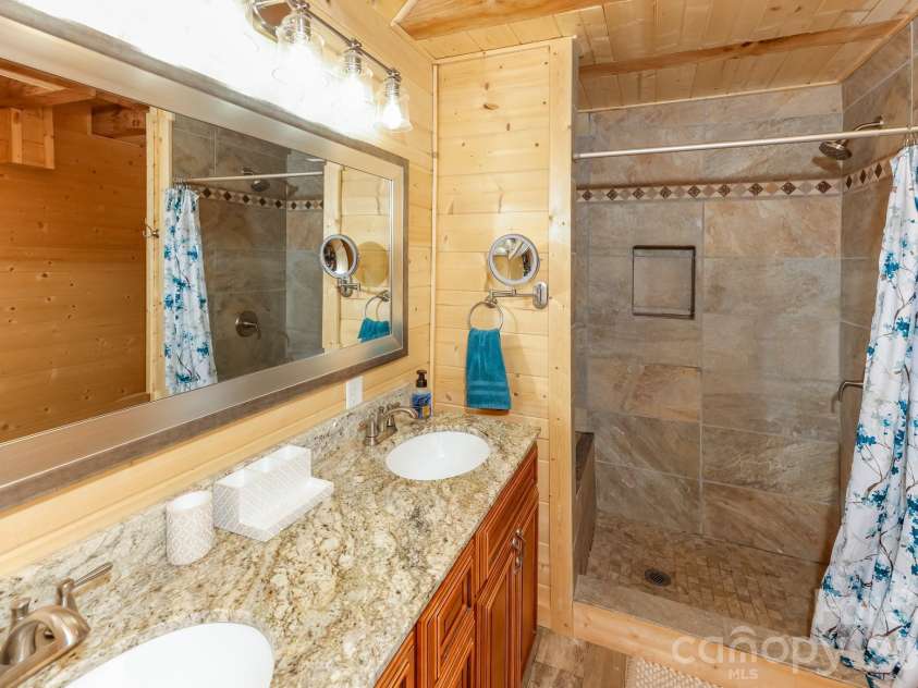 371 Redbird Drive, Lake Lure, NC 28746.  MLS# CAR4377100, YatesRealty ID 36539. 