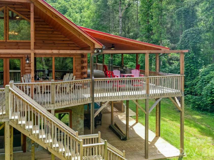 371 Redbird Drive, Lake Lure, NC 28746.  MLS# CAR4377100, YatesRealty ID 36539. 