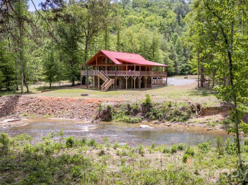 371 Redbird Drive, Lake Lure, NC 28746.  MLS# CAR4377100, YatesRealty ID 36539. 