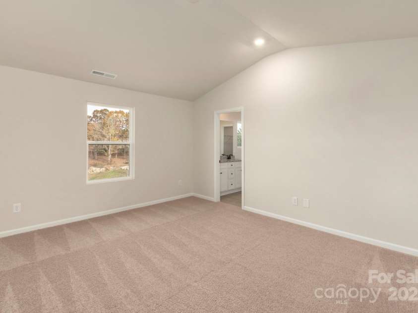 1072 Russell Drive, Winston Salem, NC 27127.  MLS# CAR4273528, YatesRealty ID 3654. 