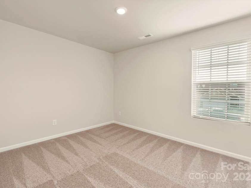 1072 Russell Drive, Winston Salem, NC 27127.  MLS# CAR4273528, YatesRealty ID 3654. 