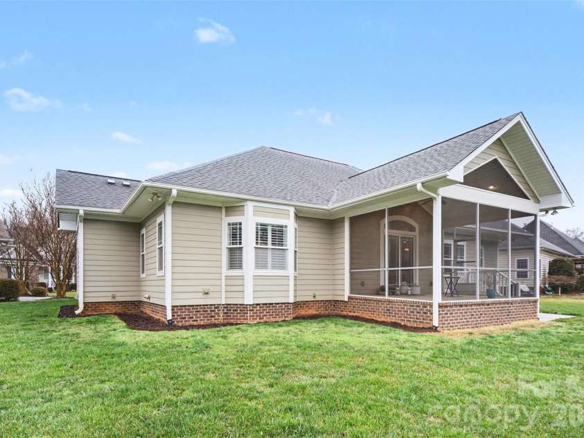 1139 Moray Court, Charlotte, NC 28211.  MLS# CAR4351091, YatesRealty ID 3654. Back exterior