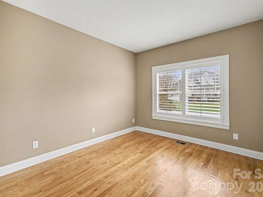 1139 Moray Court, Charlotte, NC 28211.  MLS# CAR4351091, YatesRealty ID 3654. Bedroom 2