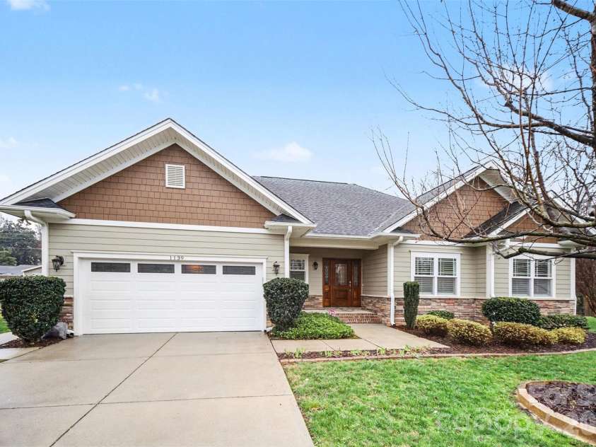 1139 Moray Court, Charlotte, NC 28211.  MLS# CAR4351091, YatesRealty ID 3654. Front Exterior