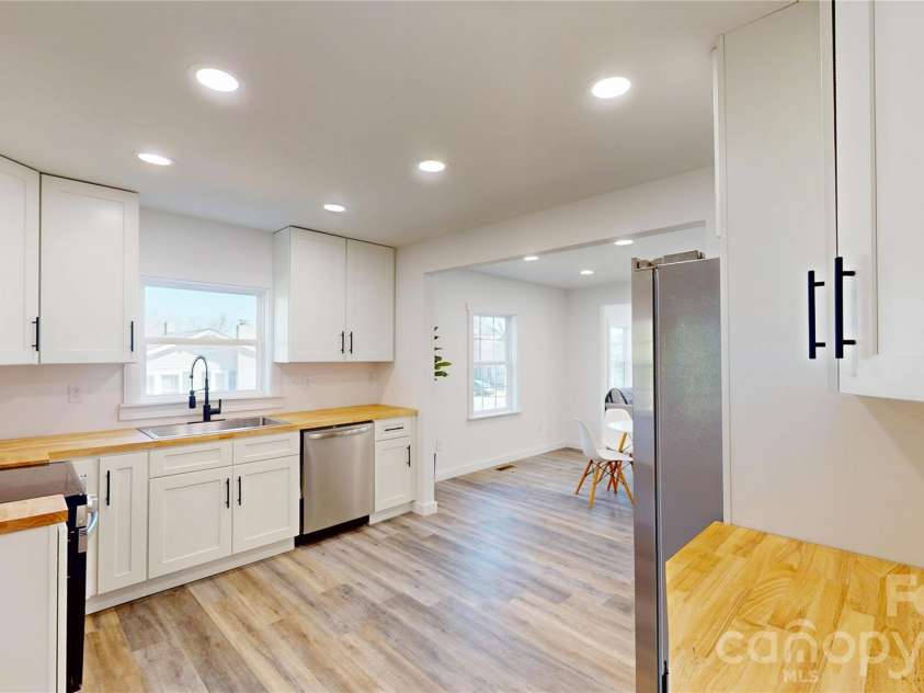 245 Carolina Avenue, Forest City, NC 28043.  MLS# CAR4400628, YatesRealty ID 36540. 