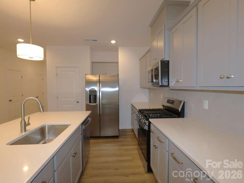 2704 Yeager Drive, Concord, NC 28027.  MLS# CAR4401233, YatesRealty ID 36541. Kitchen