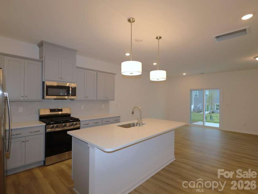 2704 Yeager Drive, Concord, NC 28027.  MLS# CAR4401233, YatesRealty ID 36541. Kitchen