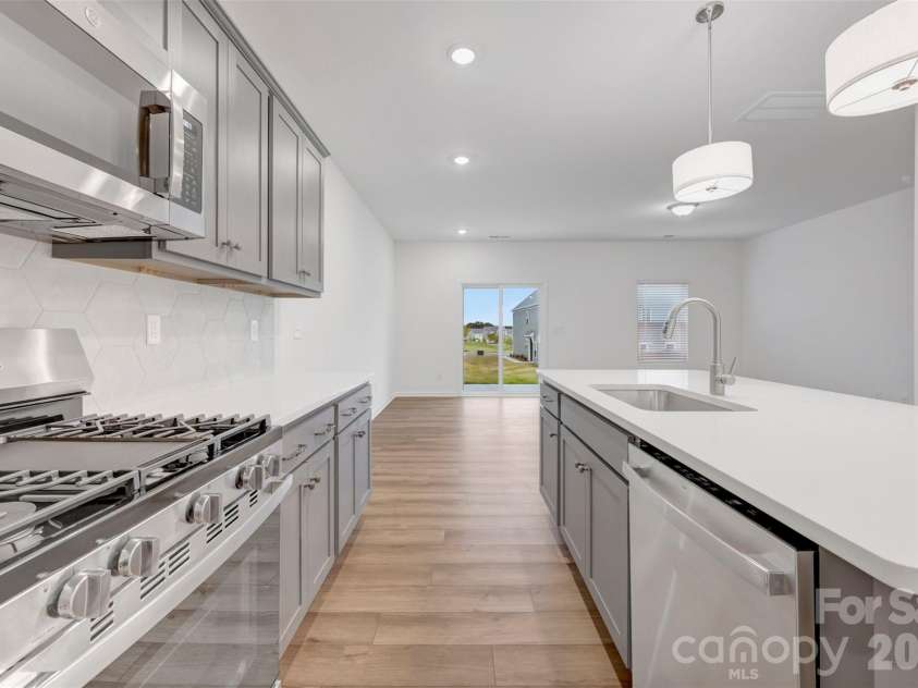 2704 Yeager Drive, Concord, NC 28027.  MLS# CAR4401233, YatesRealty ID 36541. Kitchen