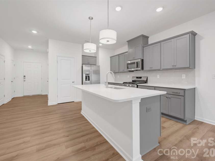 2704 Yeager Drive, Concord, NC 28027.  MLS# CAR4401233, YatesRealty ID 36541. Kitchen