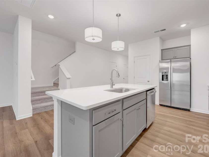 2704 Yeager Drive, Concord, NC 28027.  MLS# CAR4401233, YatesRealty ID 36541. Kitchen