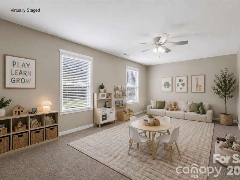 2238 Bluebell Way, Tega Cay, SC 29708.  MLS# CAR4400868, YatesRealty ID 36542. Flex Space/Loft - 2nd Level - Virtually Staged