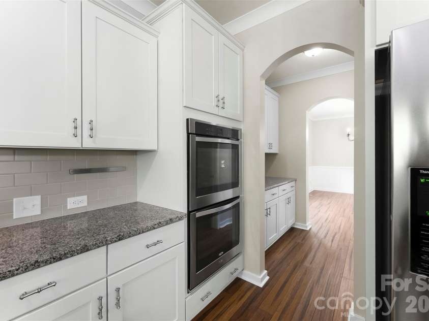 2238 Bluebell Way, Tega Cay, SC 29708.  MLS# CAR4400868, YatesRealty ID 36542. Kitchen