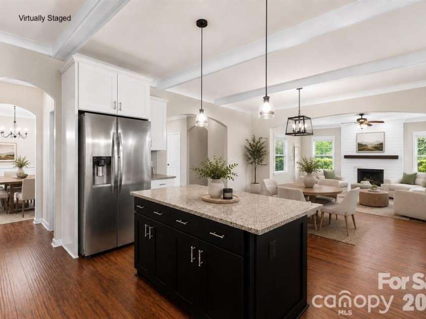 2238 Bluebell Way, Tega Cay, SC 29708.  MLS# CAR4400868, YatesRealty ID 36542. Kitchen - Virtually Staged