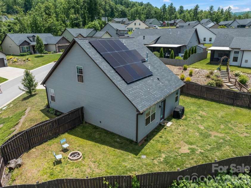 115 Water Leaf Drive, Weaverville, NC 28787.  MLS# CAR4389207, YatesRealty ID 36543. 
