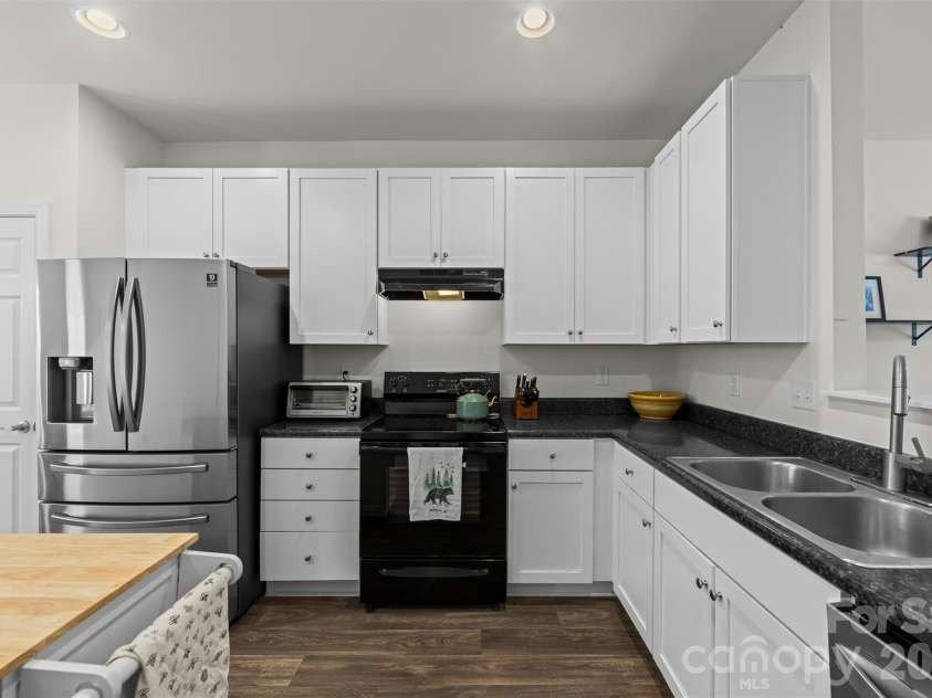 115 Water Leaf Drive, Weaverville, NC 28787.  MLS# CAR4389207, YatesRealty ID 36543. 