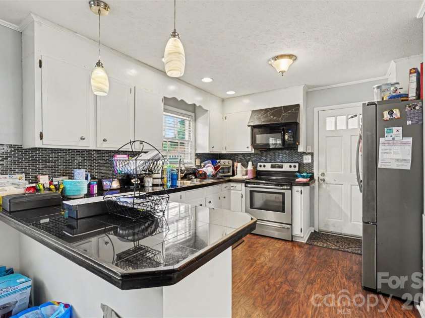1220 Starlight Drive, Shelby, NC 28152.  MLS# CAR4401292, YatesRealty ID 36544. 