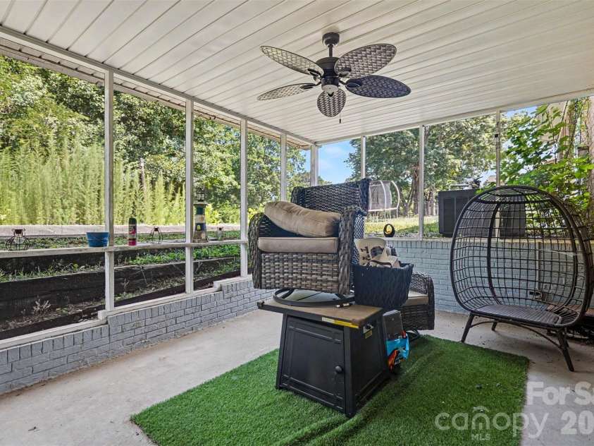 1220 Starlight Drive, Shelby, NC 28152.  MLS# CAR4401292, YatesRealty ID 36544. 