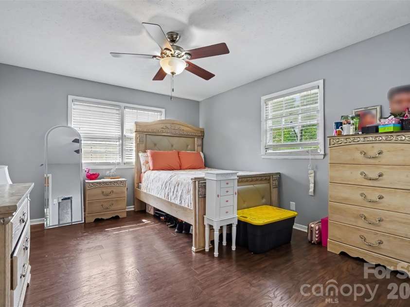 1220 Starlight Drive, Shelby, NC 28152.  MLS# CAR4401292, YatesRealty ID 36544. 