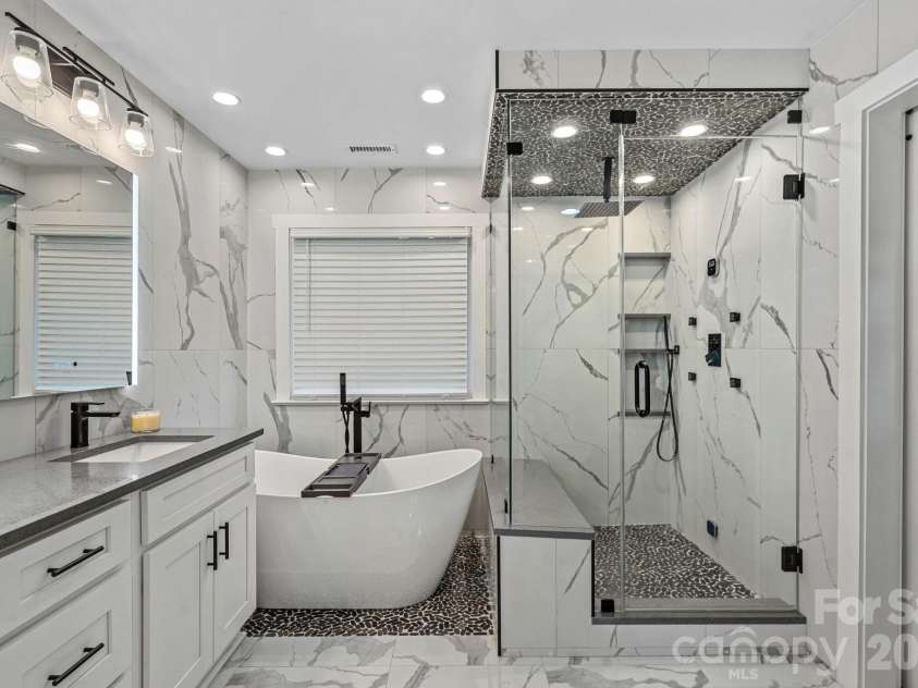 5634 Camelot Drive, Charlotte, NC 28270.  MLS# CAR4389012, YatesRealty ID 36546. 