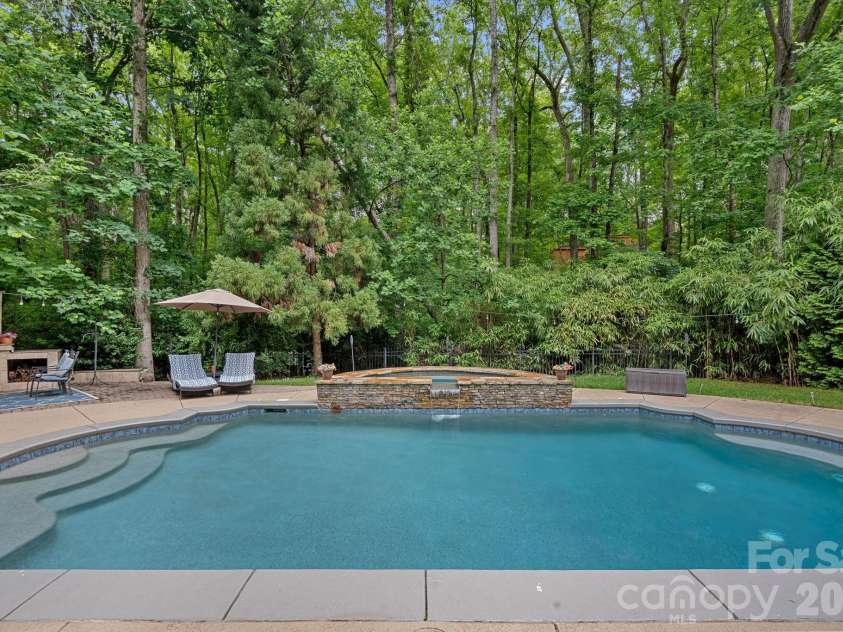 5634 Camelot Drive, Charlotte, NC 28270.  MLS# CAR4389012, YatesRealty ID 36546. 