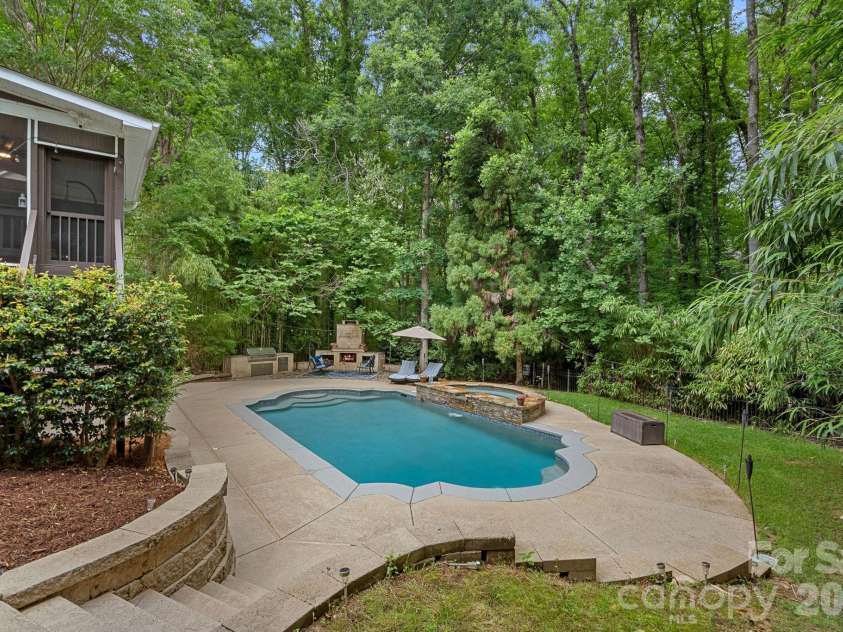 5634 Camelot Drive, Charlotte, NC 28270.  MLS# CAR4389012, YatesRealty ID 36546. 